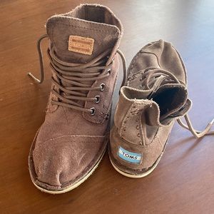 Tom’s Chocolate Brown Shoes Women’s 5